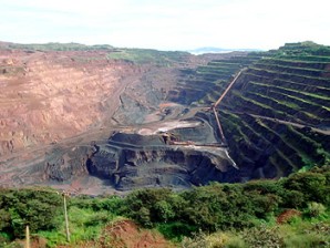 Extração de minério na Serra dos Carajás, estado do Pará.